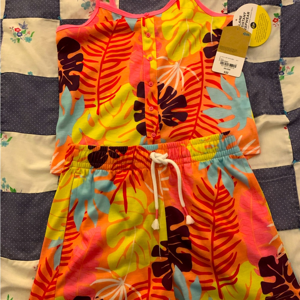 Floral 2 Piece sleep set. Brand New by Thereabouts.